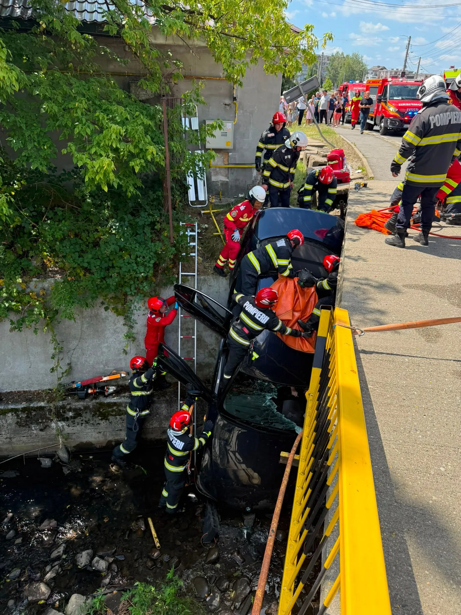 Accident la Baia Sprie: două victime, una autoevacuată, intervenție cu țeavă de gaz avariată